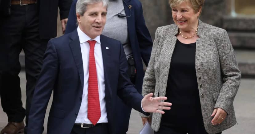 Georgieva, íntima: su pasado en un país comunista, el consejo sobre los dólares y el chiste a Caputo