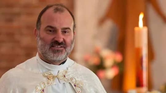 Familiar del cura Cruz Viale lo denunció por supuesto abuso sexual cuando era niña