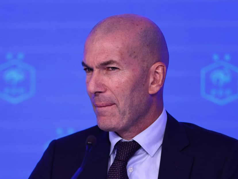 Francia presentó a Zinedine Zidane como su nuevo entrenador