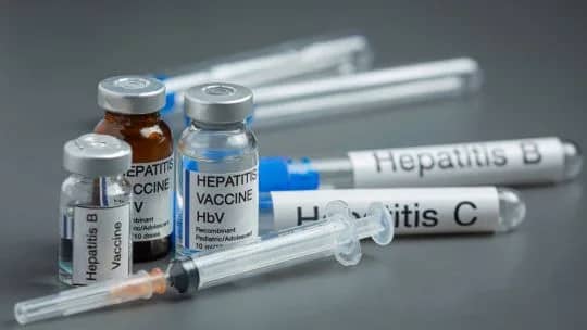 Hepatitis C: el gran desafío ya no es curarla, sino encontrar a quienes viven con el virus