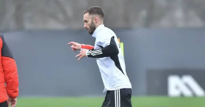 Con Otamendi a la cabeza, el vestuario de River pidió el regreso de Germán Pezzella