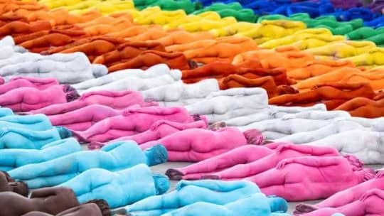 Spencer Tunick reunió a 500 personas desnudas en Gran Canaria por la diversidad LGTBIQ+