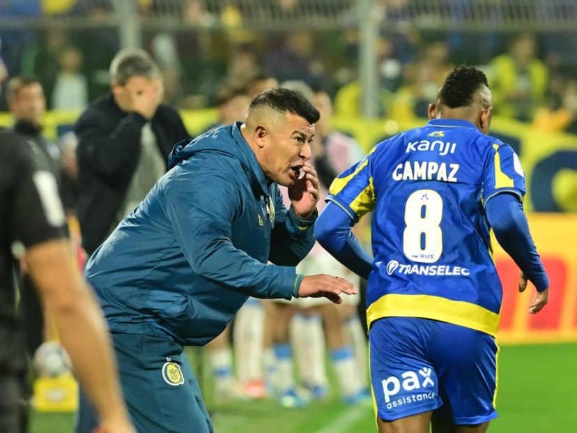 Qué dijo Jorge Almirón sobre la desaprobación del hincha por el presente de Rosario Central