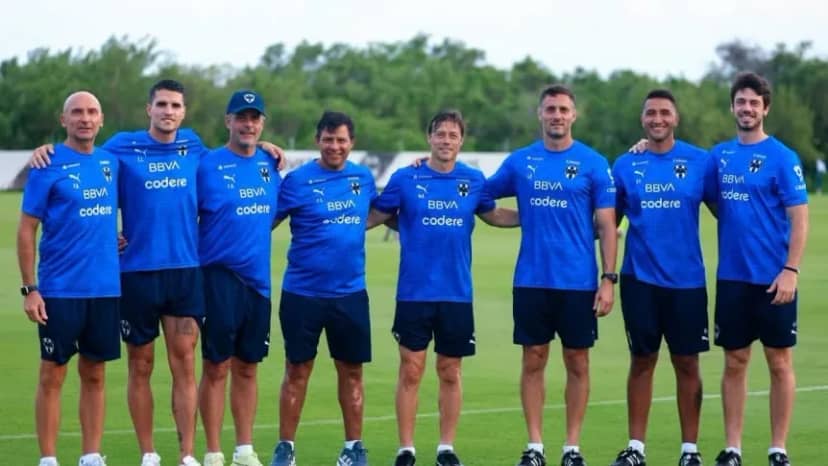 De jugar en la Selección y ganar el Puskás a ser anotado como "utilero" en México - TyC Sports