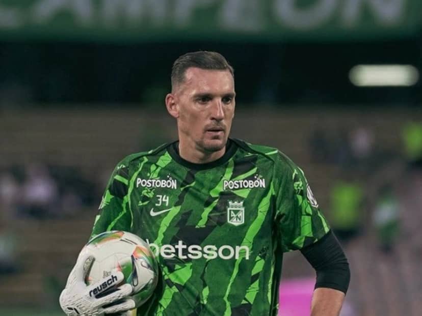 "Con este escudo nunca nos podemos relajar", así fue la emotiva arenga de Franco Armani en su reestreno con Atlético Nacional