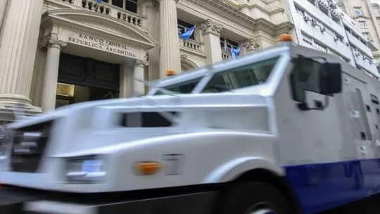 El Banco Central volvió a comprar dólares y las reservas superaron los US$ 49.000 millones
