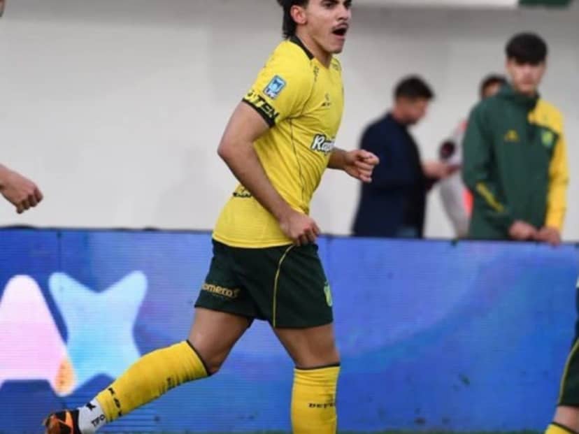 Defensa se va al descanso 2-0 sobre Riestra