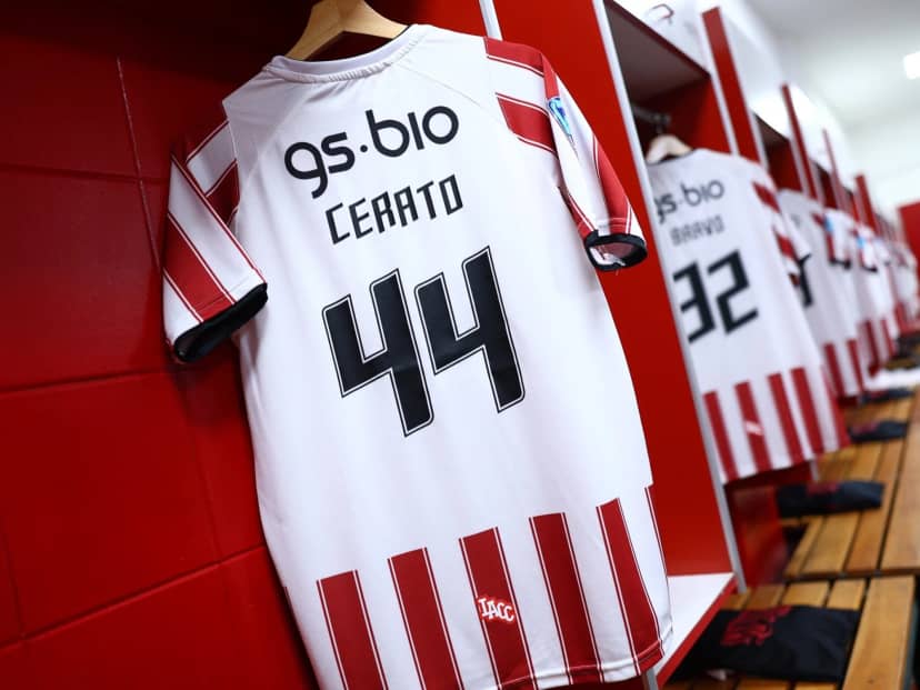 Instituto recibe a Platense