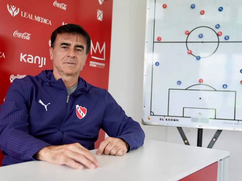 Independiente vuelve a Avellaneda tras más de 100 días: el cambio que evalúa Quinteros y el 11 ante Newell's