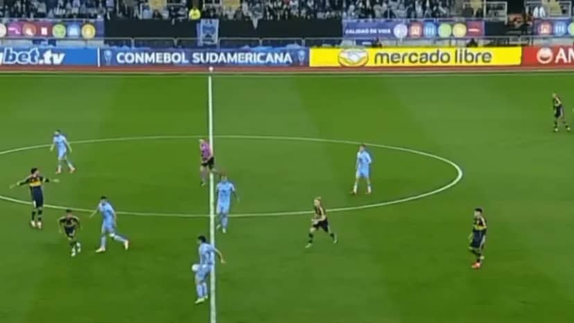 Los gestos de Leandro Paredes con Sebastián Villa antes de ser reemplazado en Boca - TyC Sports
