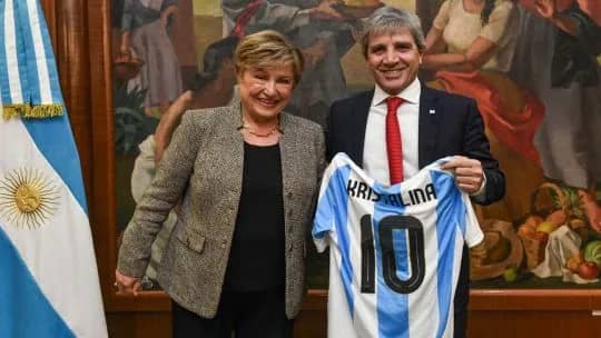 Kristalina Georgieva elogió a la política económica de Milei y la comparó con Messi