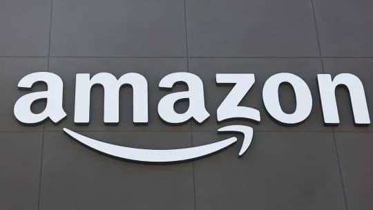 Acciones de chips y Amazon impulsan recuperación de tecnológicas