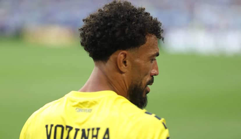 Vozinha llegó al Colo Colo: "Siempre creí que era jugador de equipo grande"