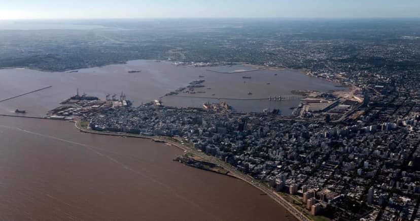 Uruguay había transmitido que el decreto argentino introducía cambios en los ríos compartidos y afectaba a sus puertos