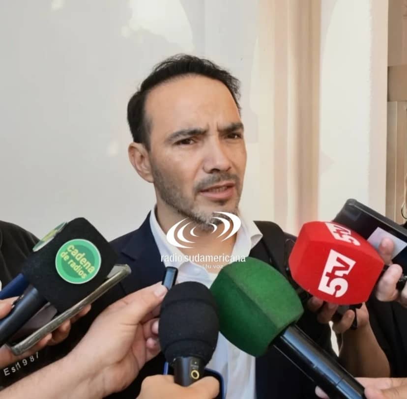 Desdoblamiento de elecciones: No lo conversamos con el espacio político