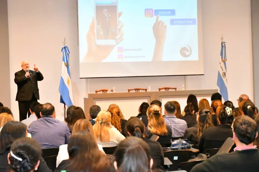 Comenzó la capacitación en Ceremonial y Protocolo dirigido al sector público y privado
