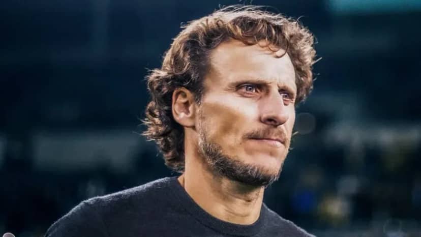 La leyenda de Uruguay que fue presentado como DT - TyC Sports