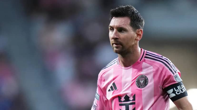 "&iquest;No podía quedarse de vacaciones?": la broma de Almeyda antes de enfrentar a Messi - TyC Sports
