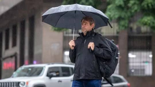 Alerta roja por tormentas en Buenos Aires: cuándo deja de llover