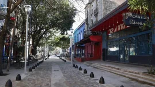 Así quedó la histórica calle Necochea de La Boca: renovaron el corredor del tango y las cantinas