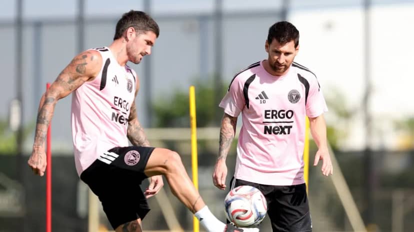 Hoyos y el día a día de Messi tras la muerte de su padre: "Acompañarlo en silencio para que pueda salir" - TyC Sports