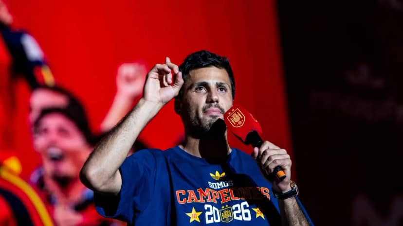 Barcelona mejoró la oferta por Rodri: qué pide Manchester City para dejarlo ir - TyC Sports