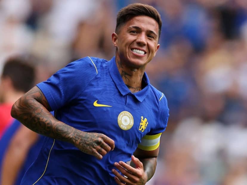 Fallo dividido: Enzo Fernández volvió a jugar con el Chelsea, fue abucheado y también ovacionado
