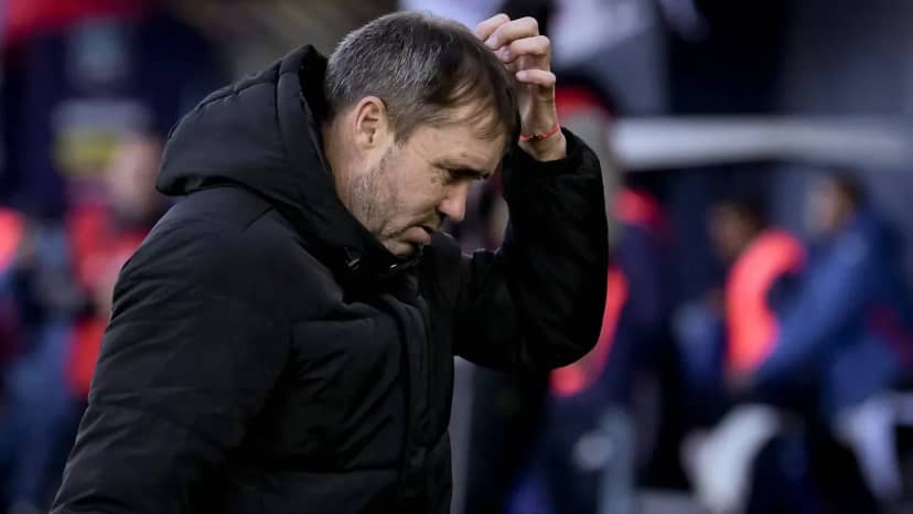 Dolor de cabeza para Coudet: qué opciones tiene para reemplazar a Montiel y Acuña - TyC Sports