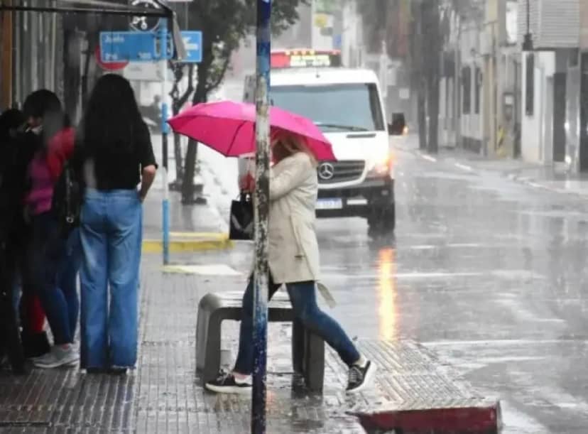 Continúa el alerta por fuertes lluvias para el Sur de la Provincia
