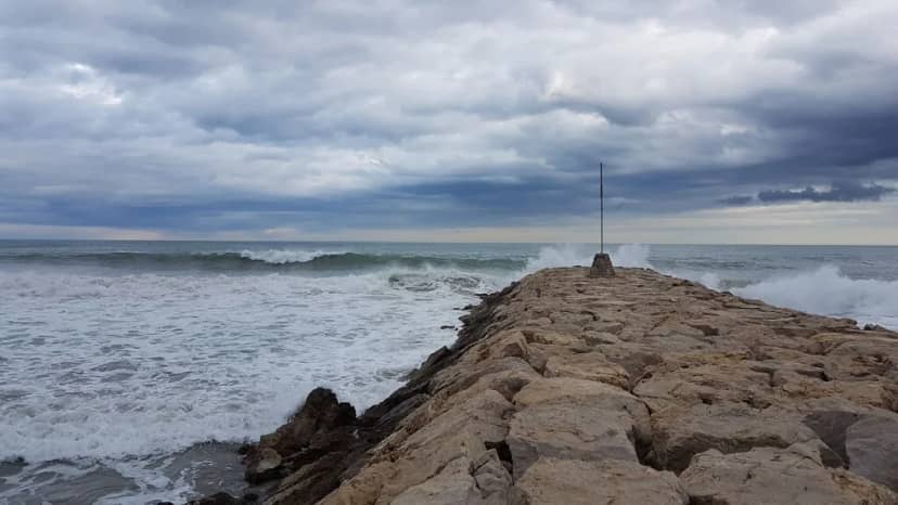 A 30ºC, el Mediterráneo lleva semanas acumulando "gasolina": es una receta perfecta para tener DANAs destructivas