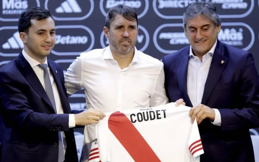Esta tarde se anunciaría la salida de Eduardo Coudet de River