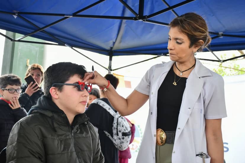 Con gran convocatoria en Capital, la Provincia despliega el programa “Ver para Ser Libres” y “Centros de Familia”