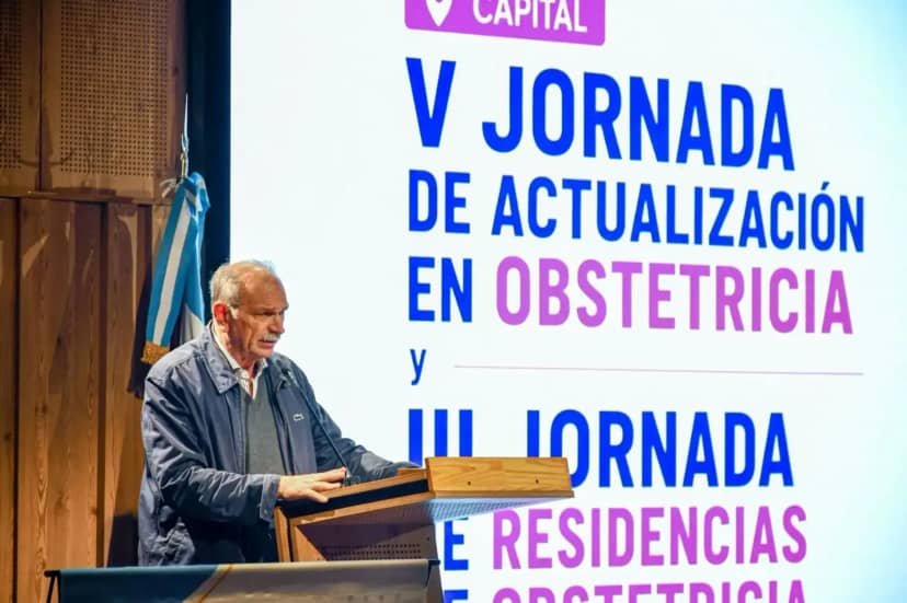 Referentes nacionales e internacionales capacitaron a más de 150 profesionales de la obstetricia