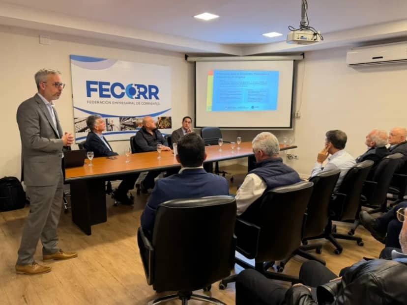Fecorr se reunió con funcionarios para conocer nuevas líneas de crédito