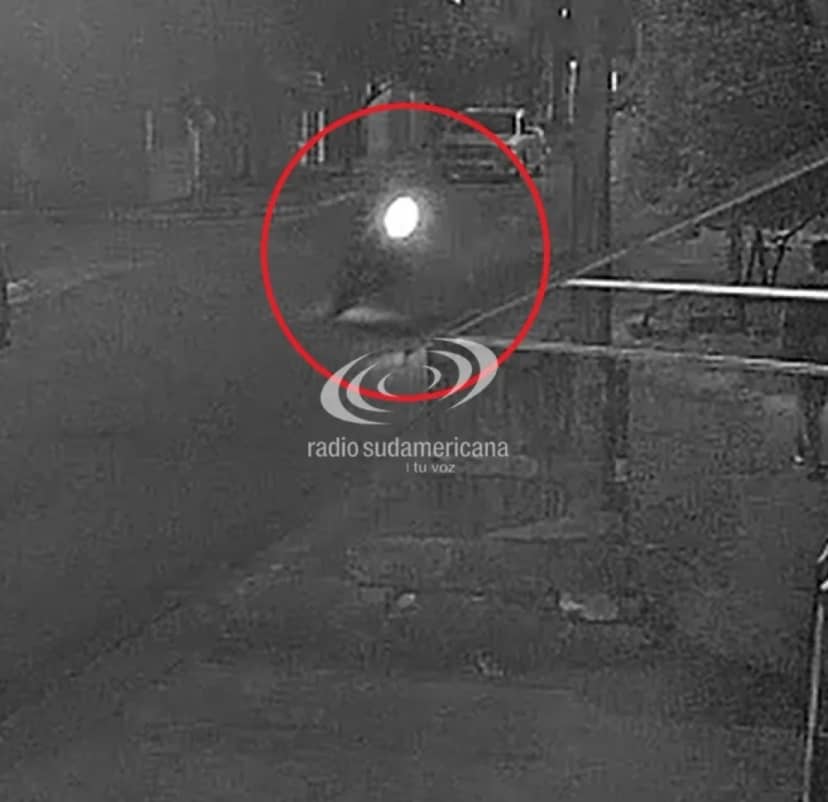 Hacían willy, perdieron el control de la moto y cayeron al asfalto