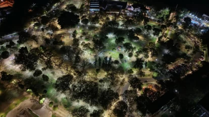 Iluminación: renovaron más de 80 luminarias del Parque Mitre