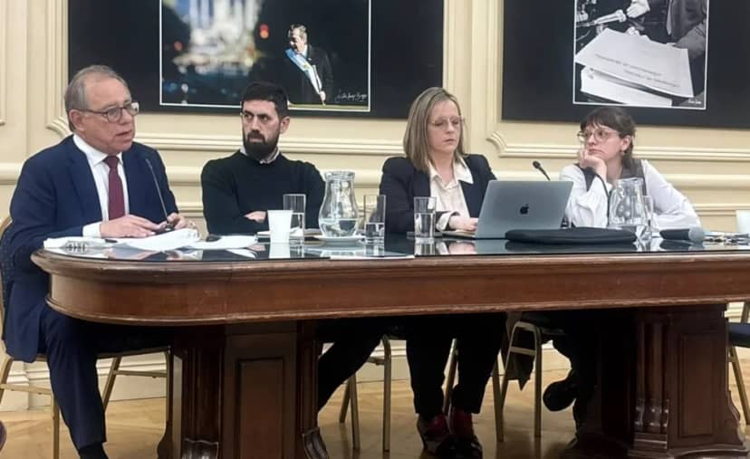 Tassano disertó sobre la tarea de modernización que lleva adelante en Corrientes