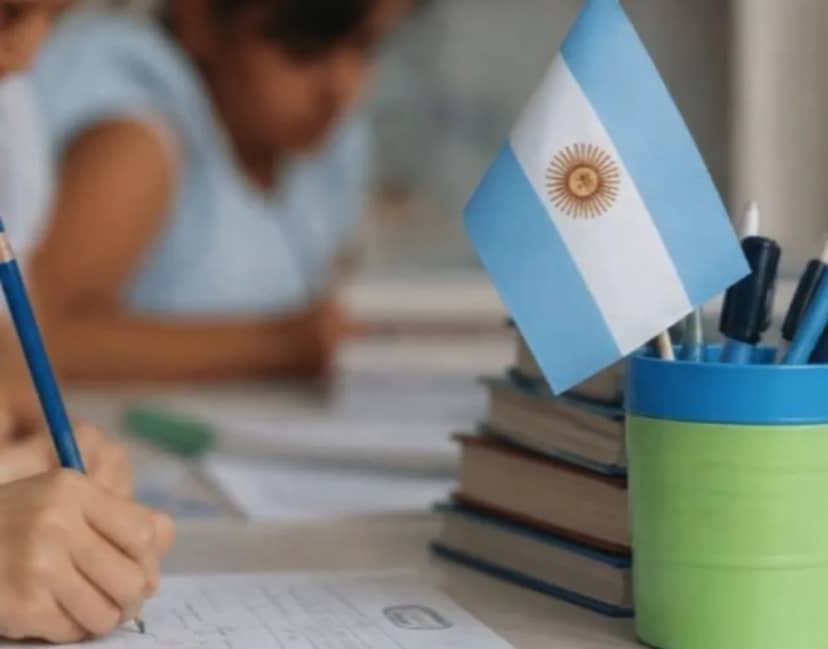 Día del Maestro: ¿Qué pasará con las clases en Corrientes?