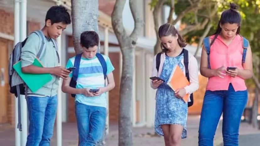 Falta un marco normativo en el uso de las IA en niños y adolescentes