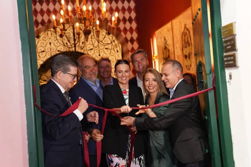 El intendente acompañó la inauguración de la exposición de arquitectura Herencia Viva