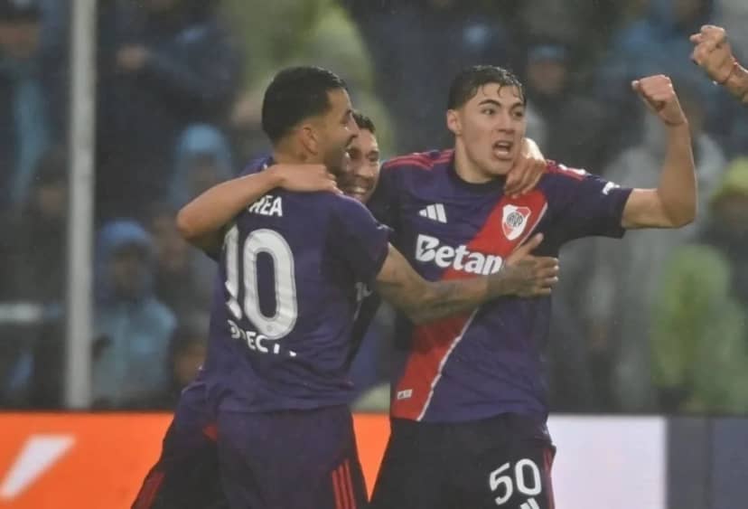 River le ganó de manera agónica a Atlético Tucumán y sigue en racha