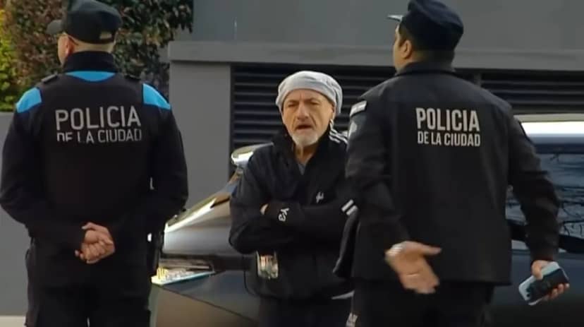 Inusual operativo policial con Gustavo Sofovich luego de un incidente de tránsito