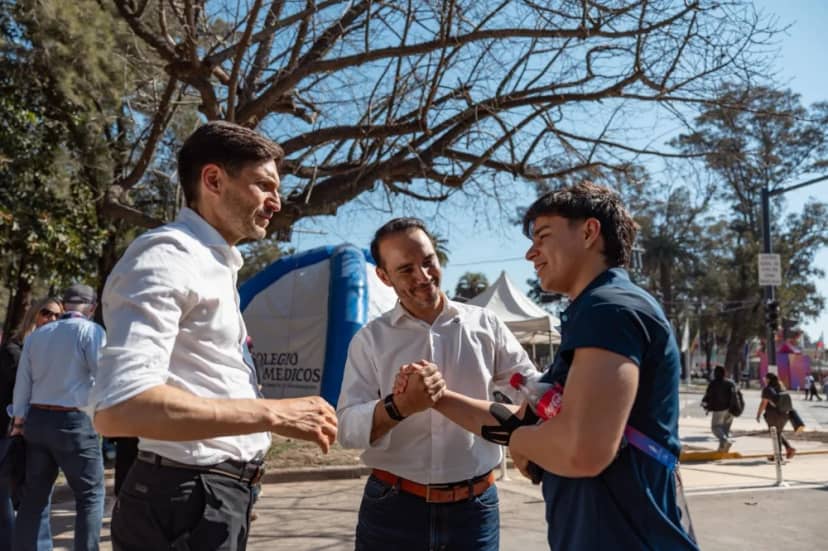 Junto a Pullaro, Valdés recorrió las instalaciones de los Suramericanos