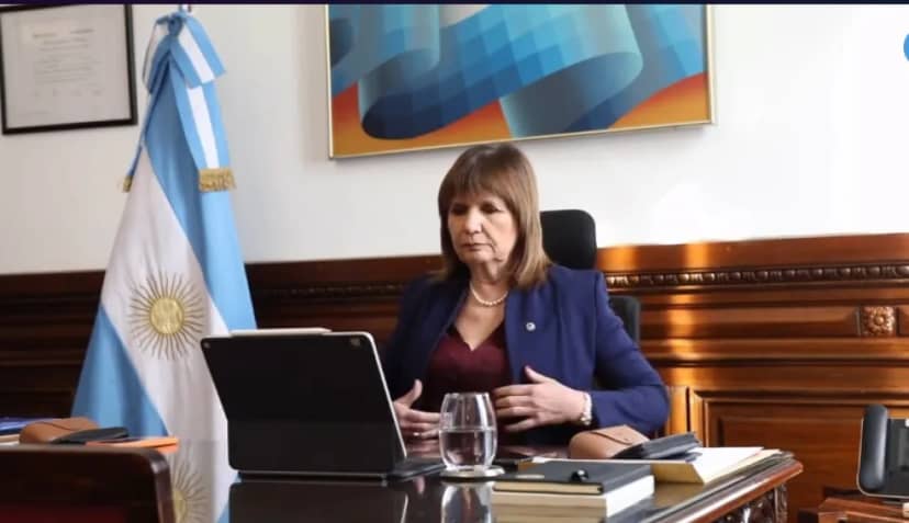Provocativo gesto de Bullrich: publicó un video con una canción de Lali Espósito