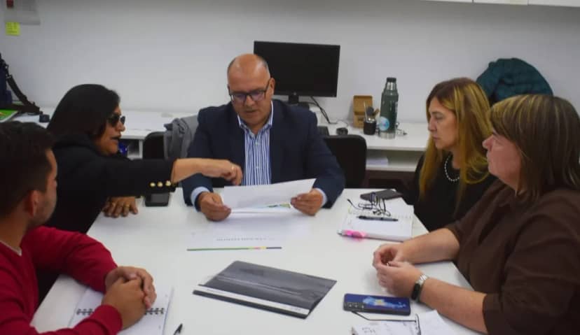 Presentaron el proyecto de remodelación de la plaza central