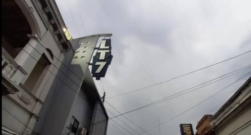 Robo en una radio local: investigan modus operandi de ladrones por las cámaras