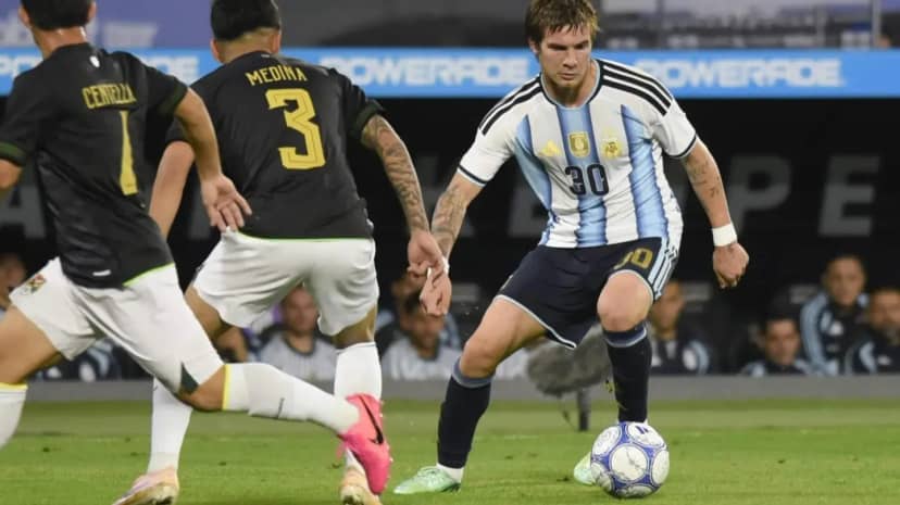 Mastantuno agradeció la "libertad" que le da Scaloni y se confesó: "Es feo quedar afuera de la lista del Mundial" - TyC Sports