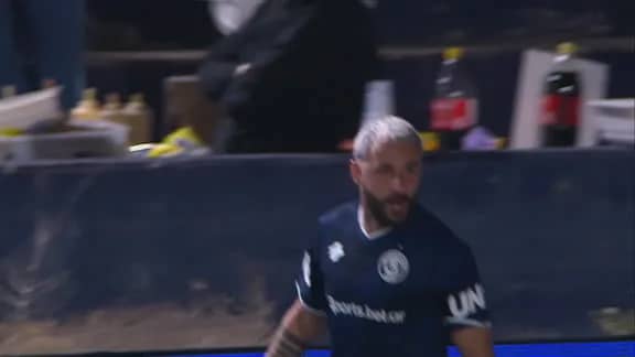 Gol tempranero de Elordi para el 1-0 contra Gimnasia