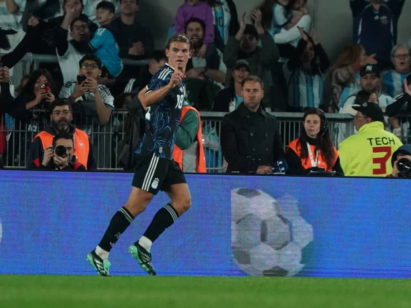 Nico Paz: gol y figura por segundo partido consecutivo
