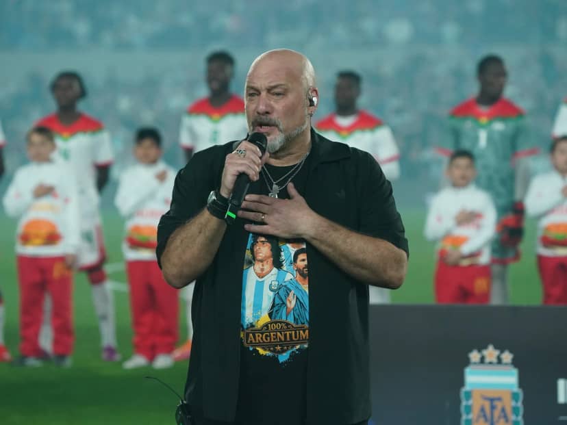 Del show de Lali a cantar el himno para la Selección ante Burkina Faso: la semana inolvidable del tanguero Cucuza Castiello